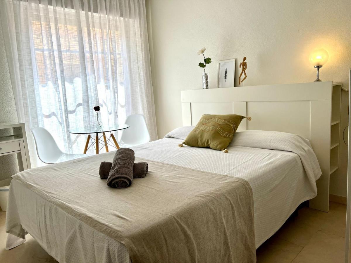 Gran Apartamento Familiar, Amigos O Trabajo Malaga Exterior photo