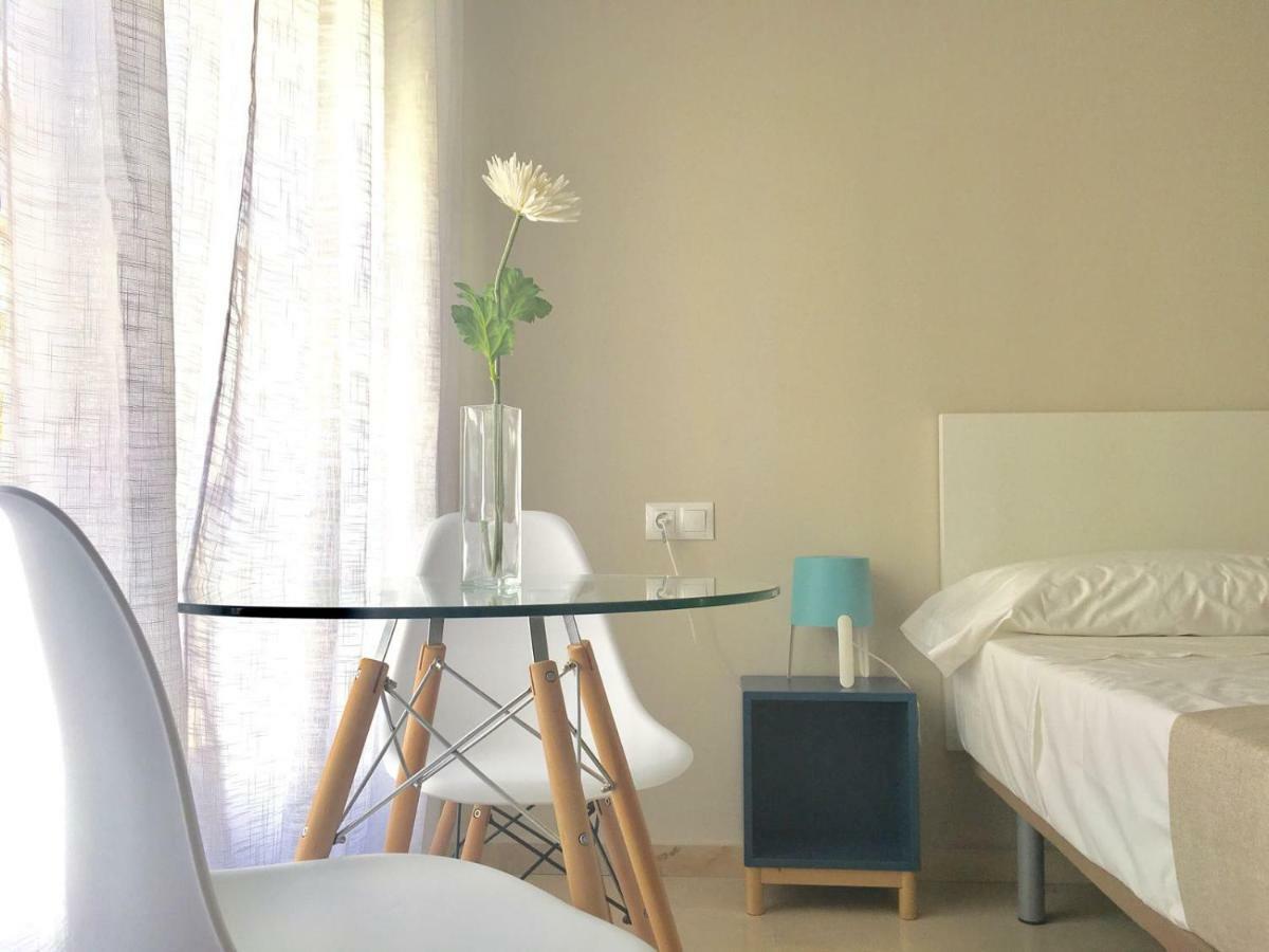Gran Apartamento Familiar, Amigos O Trabajo Malaga Exterior photo